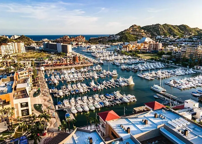 Chic Marina 2br With Pool Access Apartamento