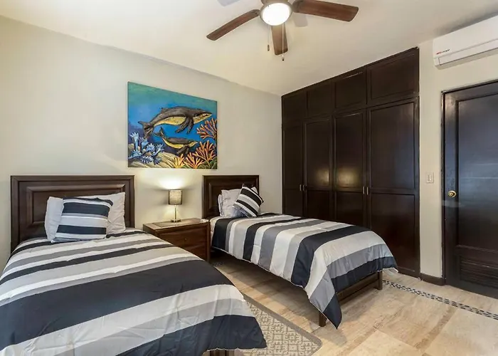 Chic Marina 2br With Pool Access Apartamento